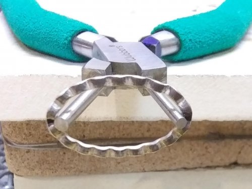 Judy Larson's Mike's Surpirise Claire's Ripple Pendant - , Contemporary Wire Jewelry, Jump Rings, Jump Ring, Making Jump Rings, Butane Torch, Soldering, Solder, flip them during the process so the bend at either end of the link is the same